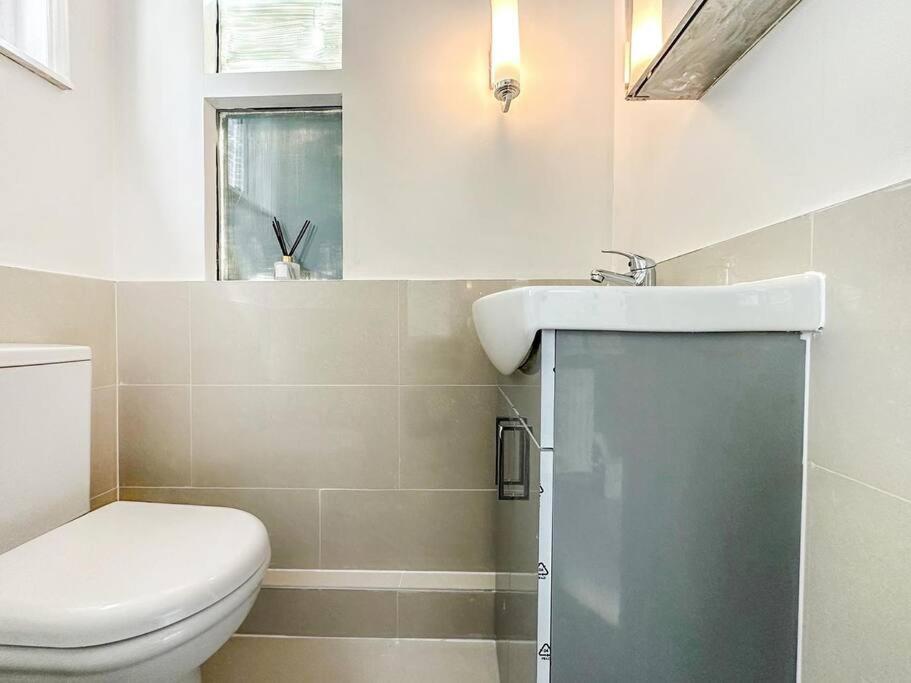 New Cosy Luxury 3 Bedroom House In Battersea Лондон Екстер'єр фото